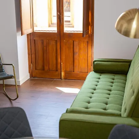 Glorieta دينايا